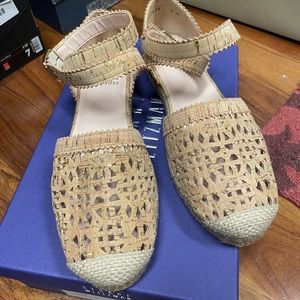 New Stuart Weitzman Ozarks Gold Cork Espadrille Flats